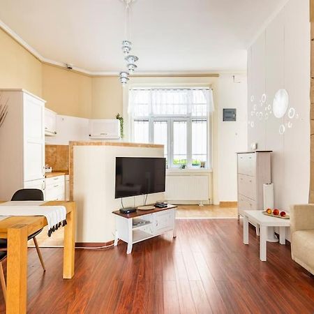 Annicku'S Stylish Budapest Apartment Экстерьер фото