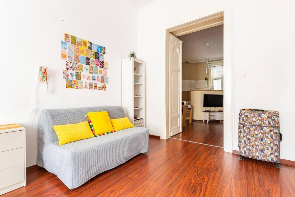 Annicku'S Stylish Budapest Apartment Экстерьер фото